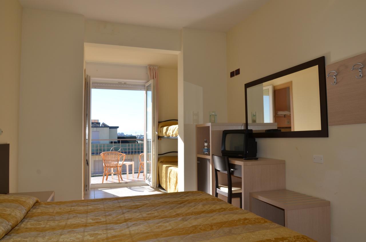 Hotel Mirage Μιλάνο Μαριτίμα Εξωτερικό φωτογραφία